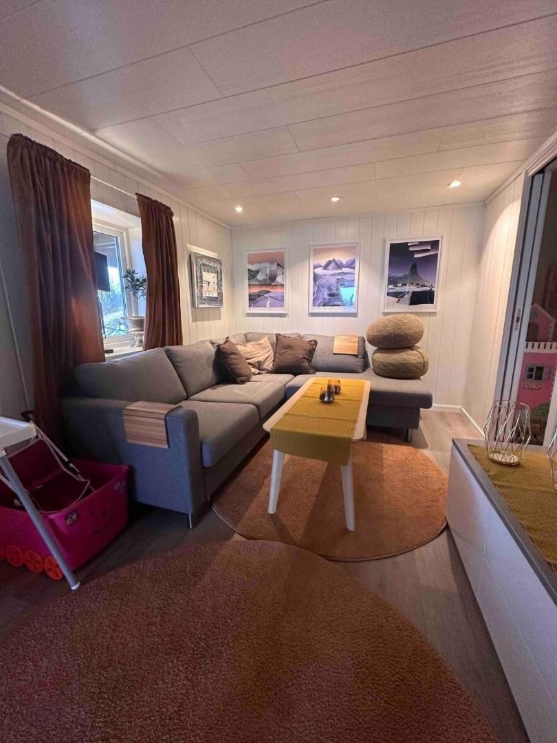 Kb Basement Apartment Sørvågen Bagian luar foto